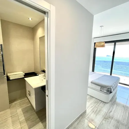 Apartment Exclusive On The First Line Of Sol Y Mar